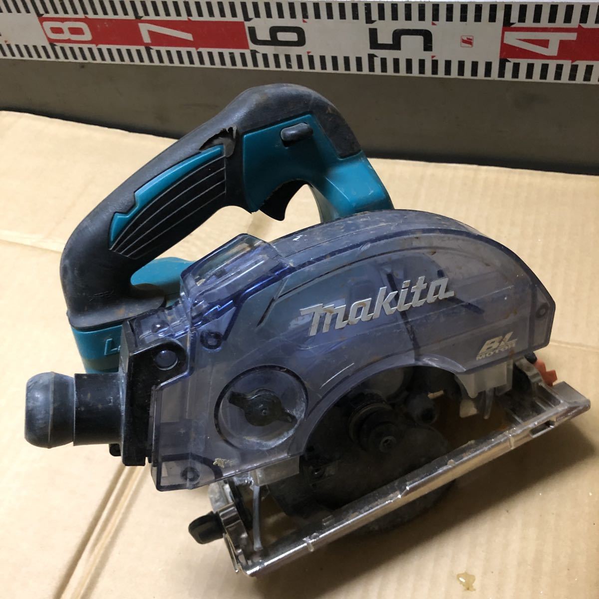 マキタ　14.4V 125mm 充電式防じんマルノコ　KS512D 本体のみ　ジャンク　回転可 125mm マキタ 14.4v 3.0Ah専用 (マキタ) 電動工具・エアー工具