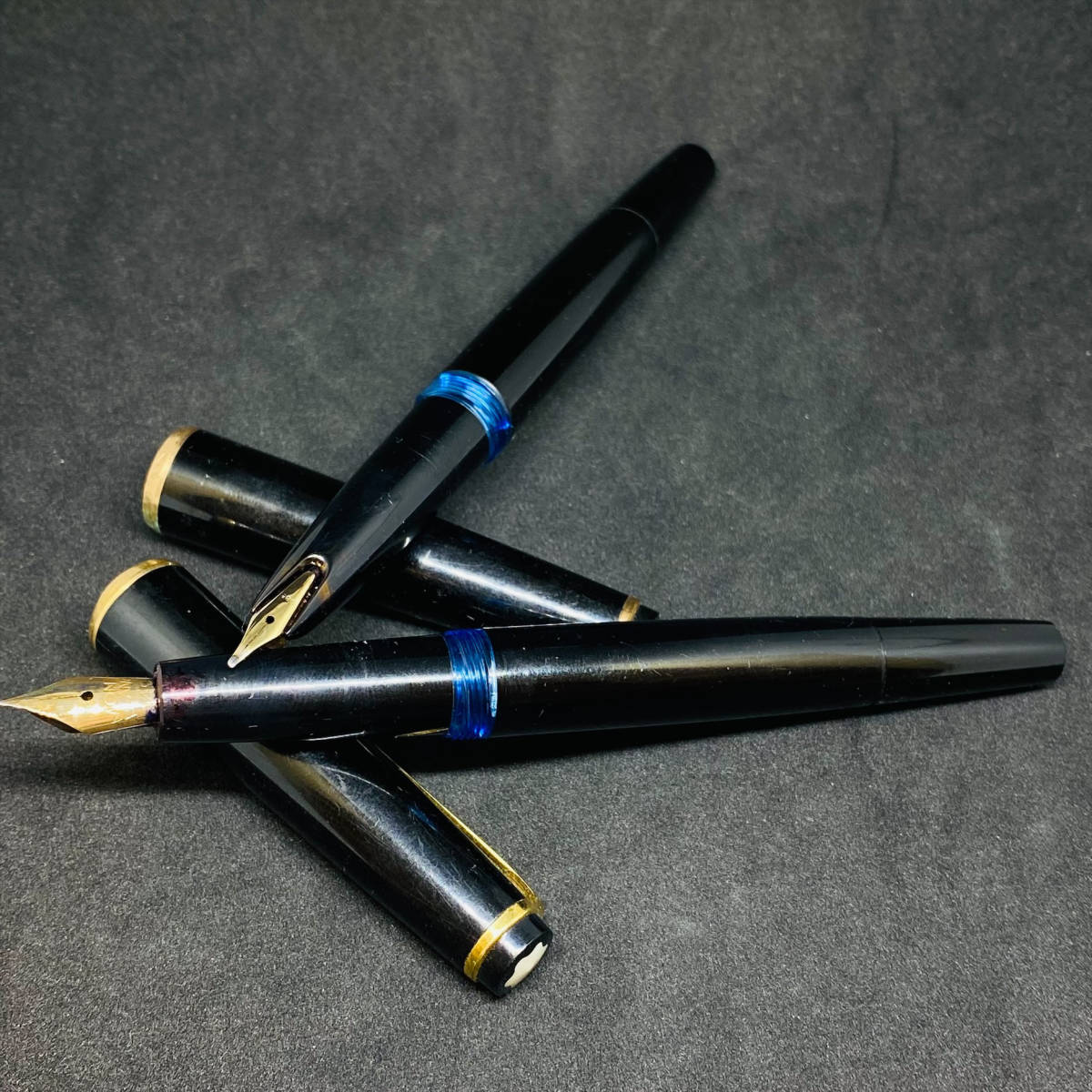 MONT BLANC万年筆 ３２　2本セット 14K 585 Mont Blanc モンブラン 万年筆 No.32 14C 585刻印 14金 K14 2本