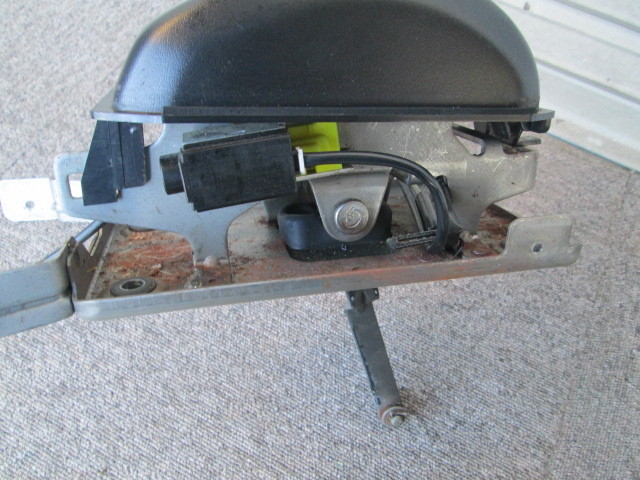 At シフトレバー ジムニー Jb23w タイプl H12年 3型 ワイヤー オートマ オートマチック 4速 シフトレバー 売買されたオークション情報 Yahooの商品情報をアーカイブ公開 オークファン Aucfan Com