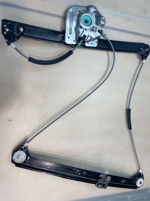 人気，HOT BMW E53 X５ X3 パワーウィンドウレギュレーター フロント 右側 3.0i 4.4i 4.6is 4.8is 品番 51338254912(ウィンドウ)｜売買されたオークション情報、yahooの商品情報をアーカイブ公開 - オークファン BMW用