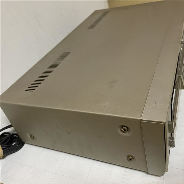 AIWAアイワ 3ヘッド・カセットデッキ AD-F600 昭和レトロ80年代 AIWA