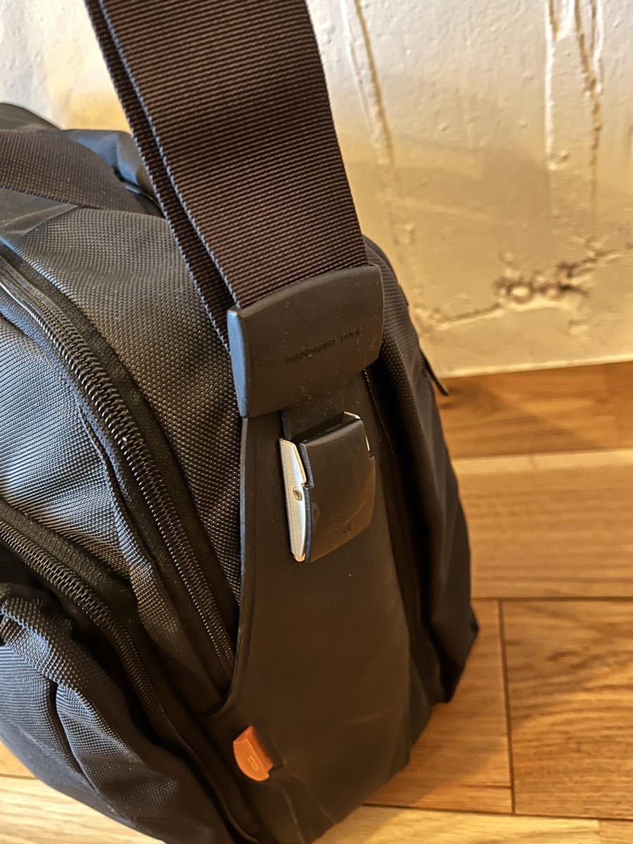 MANDARINA DUCK[マンダリナダック]ビジネスバッグ