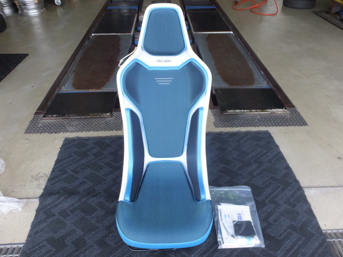 RCS | レカロ RECARO ホワイトシェル Online ブルー Sound 純正シート 