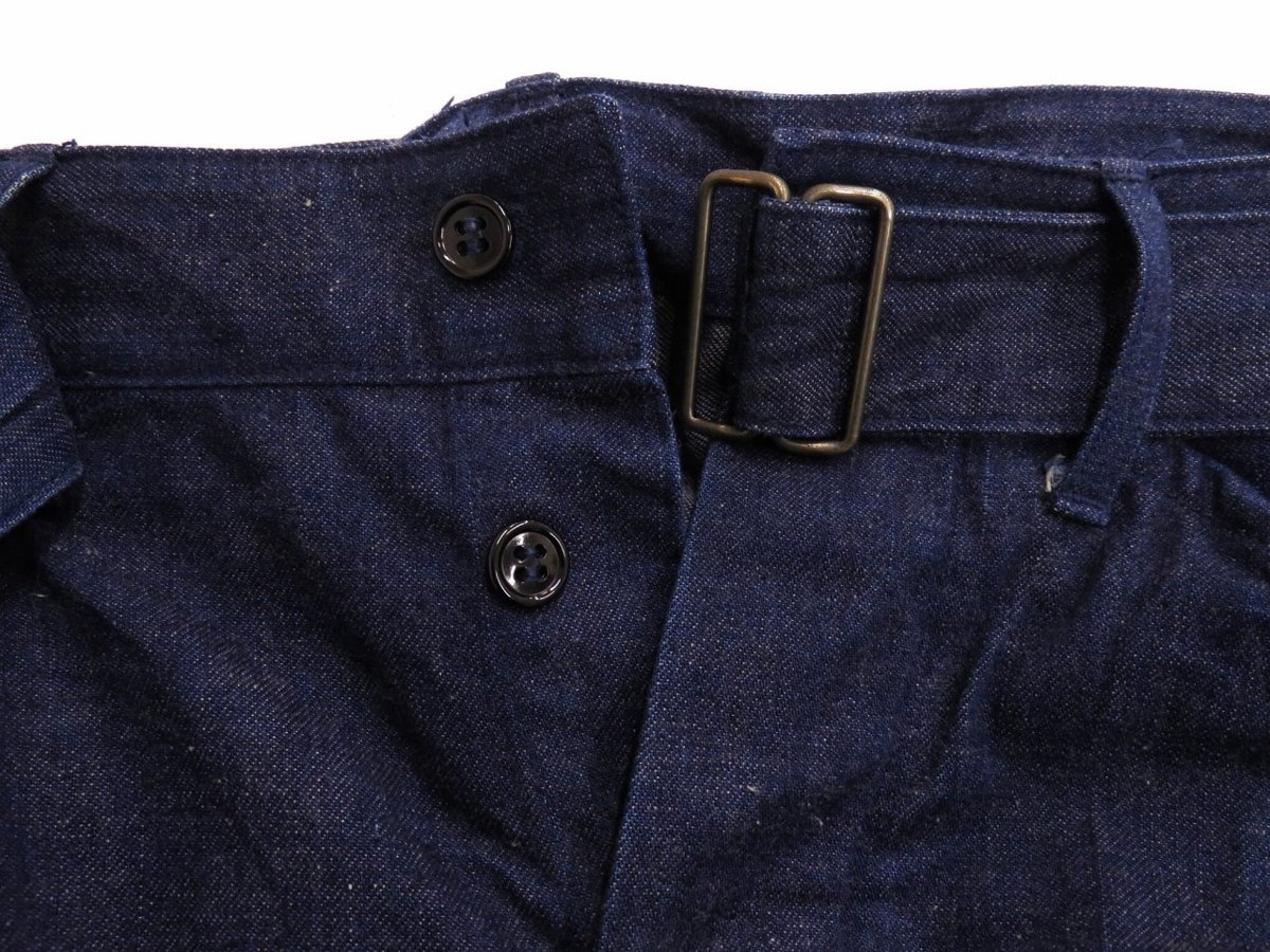 2P8890/COMOLI J03-03003 ベルテッドデニムパンツ コモリ(男性用 