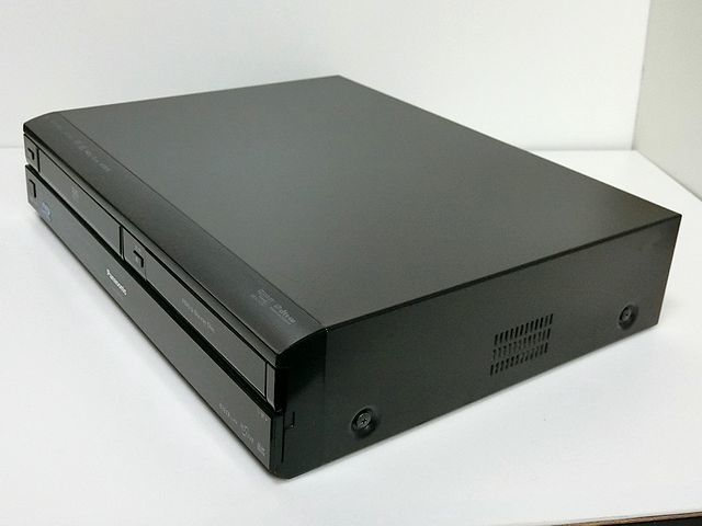 HDD1TB交換済☆Panasonic☆VHS搭載ブルーレイディーガDMR-BR670V 完動品☆