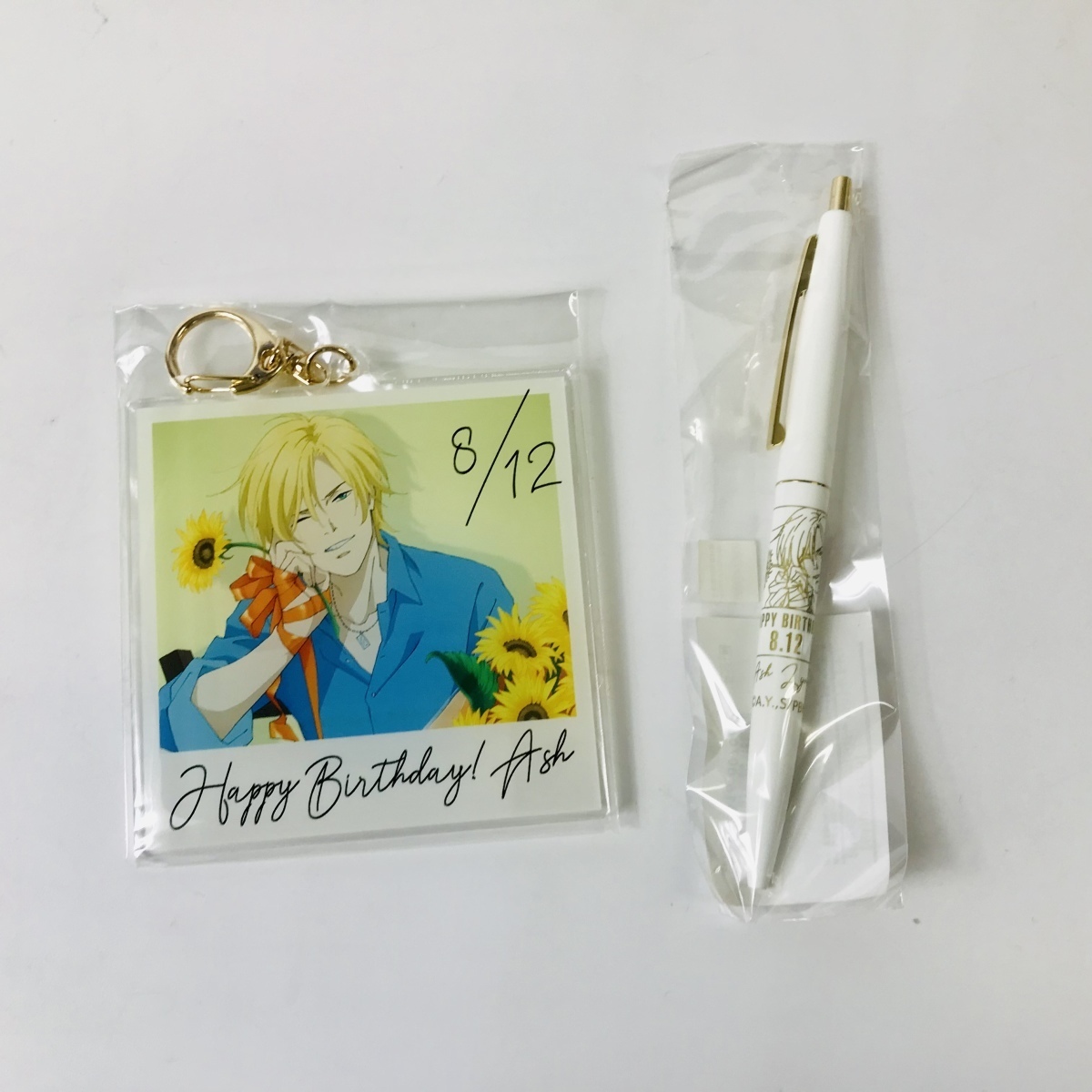 BANANA FISH アッシュ バースデーグッズ + ローソンコラボペン 新品未開封 バナナフィッシュ BANANA FISH アクリルキーホルダー