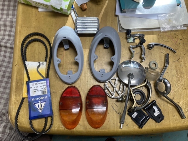 空冷VW、ビートルなで部品イロイロセット中古品。 空冷 VW 部品色々 当時モノ 希少 売り切り