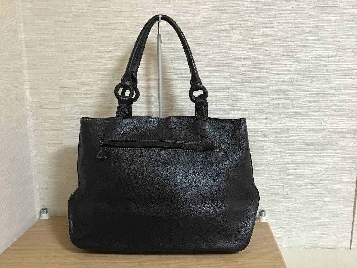 キタムラの本革製トートバッグ:取り外し可能L字ファスナーミニ財布付き：ブラック：美品 – バッグのキタムラK2公式サイト 牛革トートバッグ 黒 Kロゴ刺繍 ミニポーチ