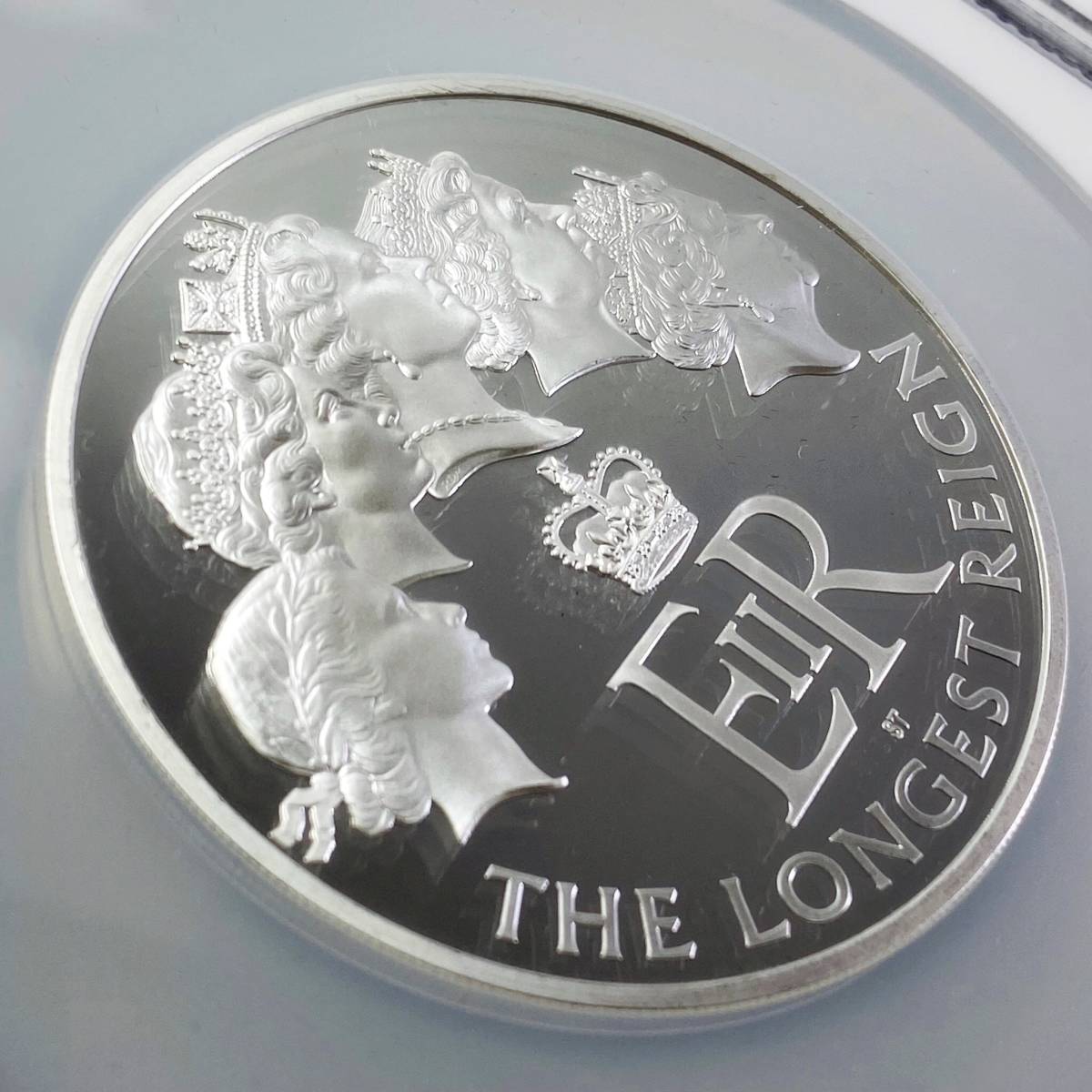 イギリス 0 銀貨 NGC エリザベス2世 PROOF GEM 5オンス 10ポンド 最長在位