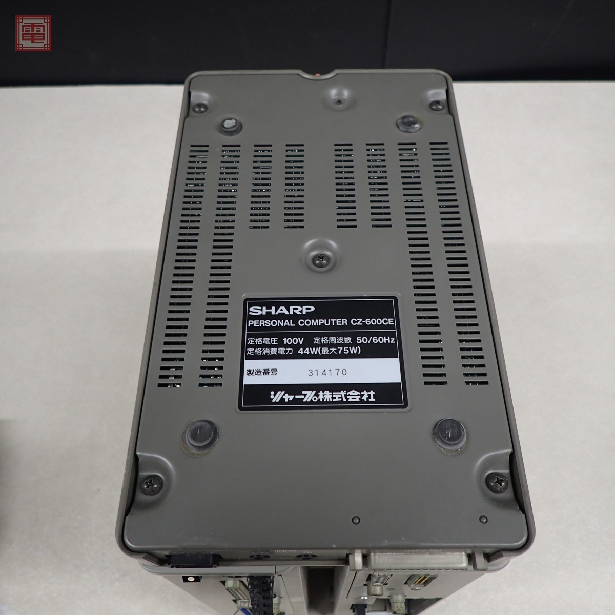 SHARP Yahoo!オークション 初代 x68000 通電O パーツ取り SHARP X68000 
