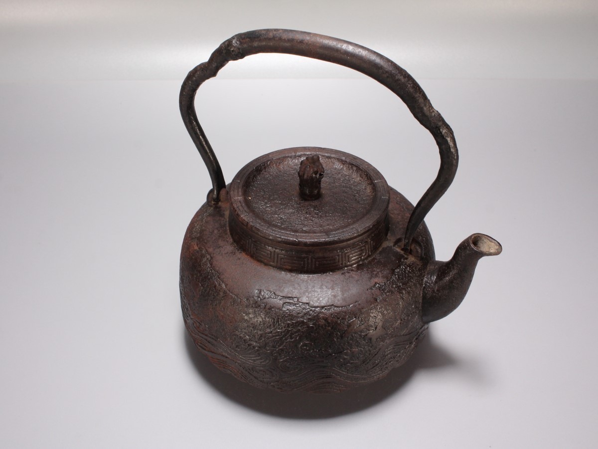 最新作，HOT 喜福堂 鉄瓶 波千鳥文 南部鉄器 煎茶 茶道具(鉄瓶)｜売買されたオークション情報、yahooの商品情報をアーカイブ公開 - オークファン 鉄瓶