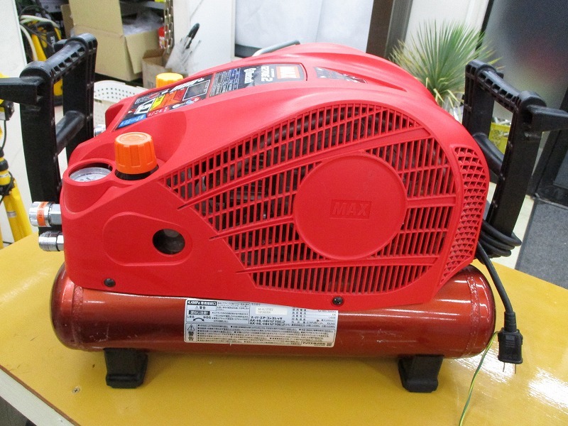 中古品 MAX マックス 高圧常圧エアコンプレッサ AK-HL1270E2