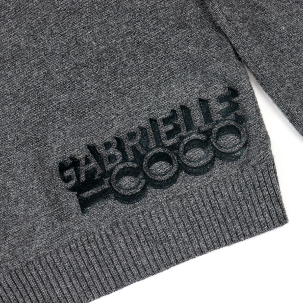 シャネル 17B ガブリエル Vネック カシミヤニットセーター グレー 36  