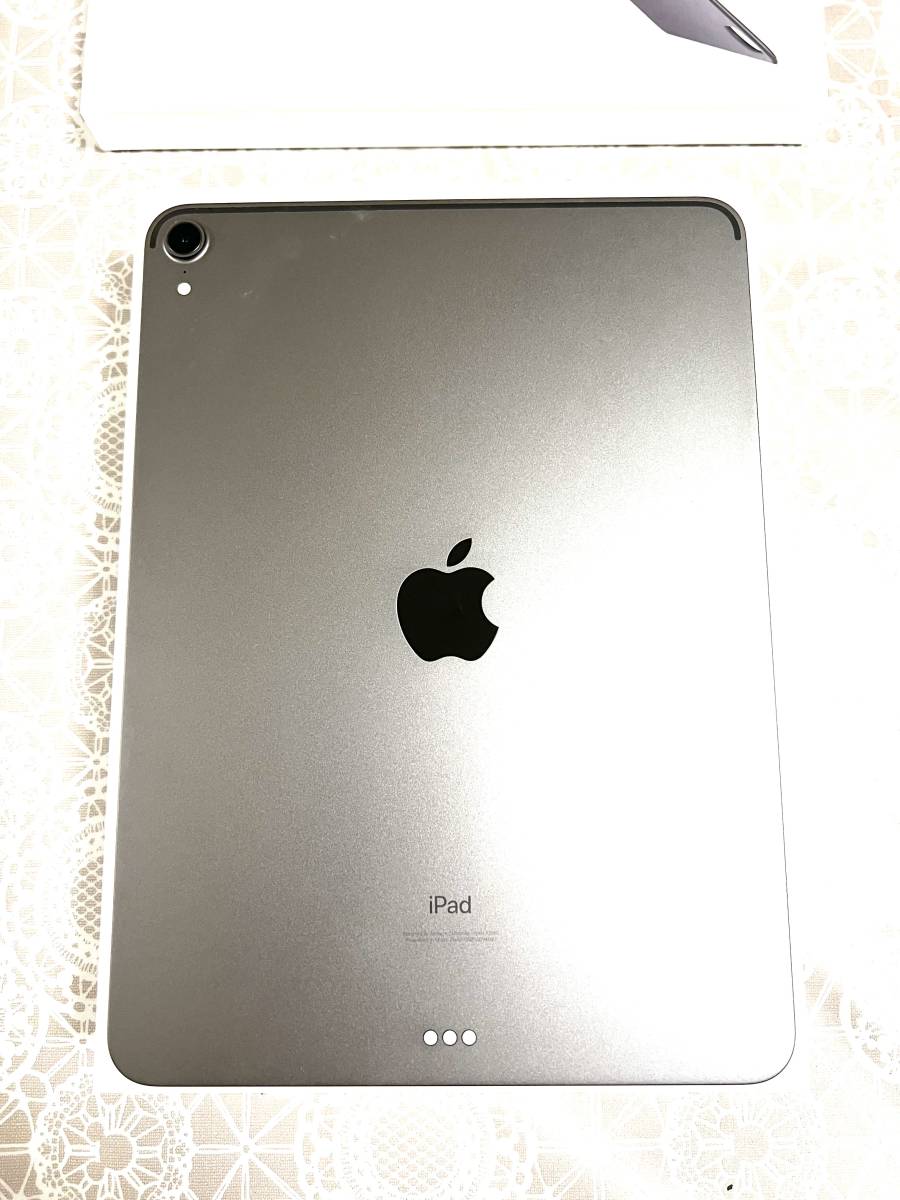 iPad Pro（第1世代）スペースグレー 64GB➕ smart folio アップル iPad