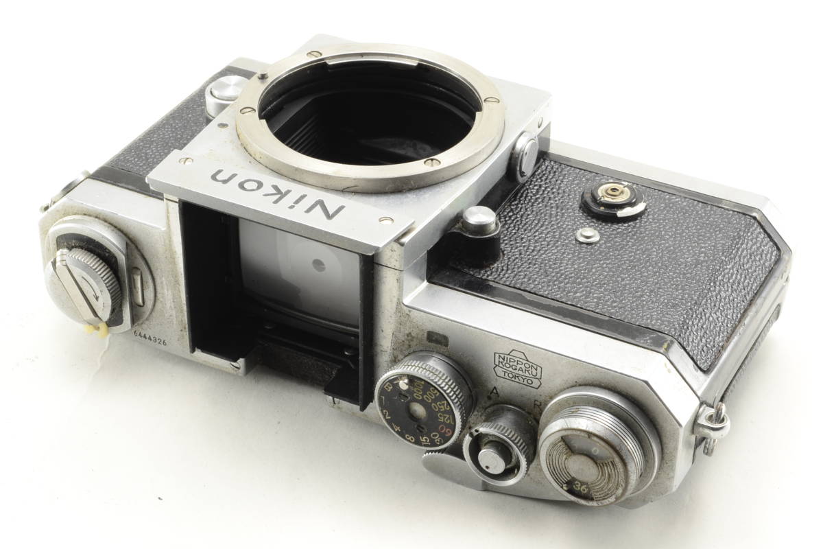 ニコン F Nikon 日曜日の朝は、ゆるりとブラックボディのNikon Fが語りかけてくるもの。｜記憶カメラ 640万台 【ジャンク扱】Nikon ニコン F ボディ / 644番台 #2477
