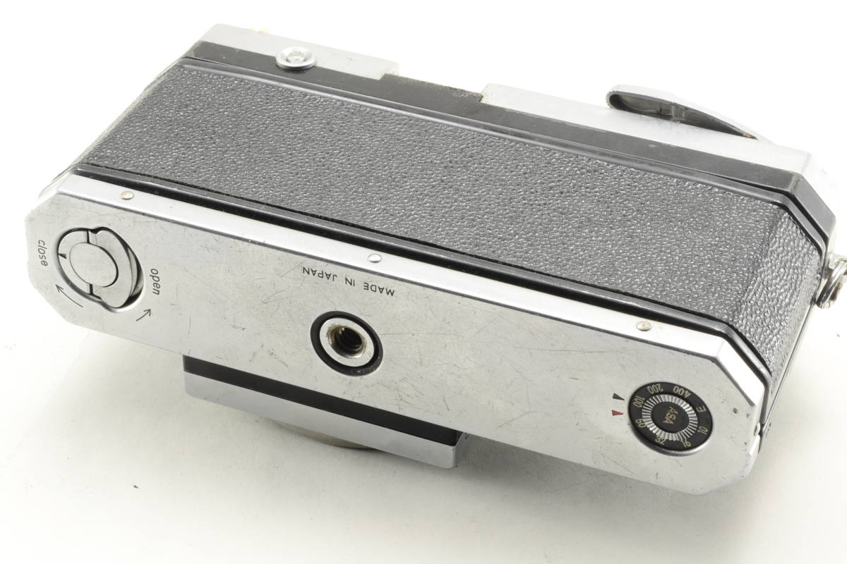 ニコン F Nikon 日曜日の朝は、ゆるりとブラックボディのNikon Fが語りかけてくるもの。｜記憶カメラ 640万台 【ジャンク扱】Nikon ニコン F ボディ / 644番台 #2477