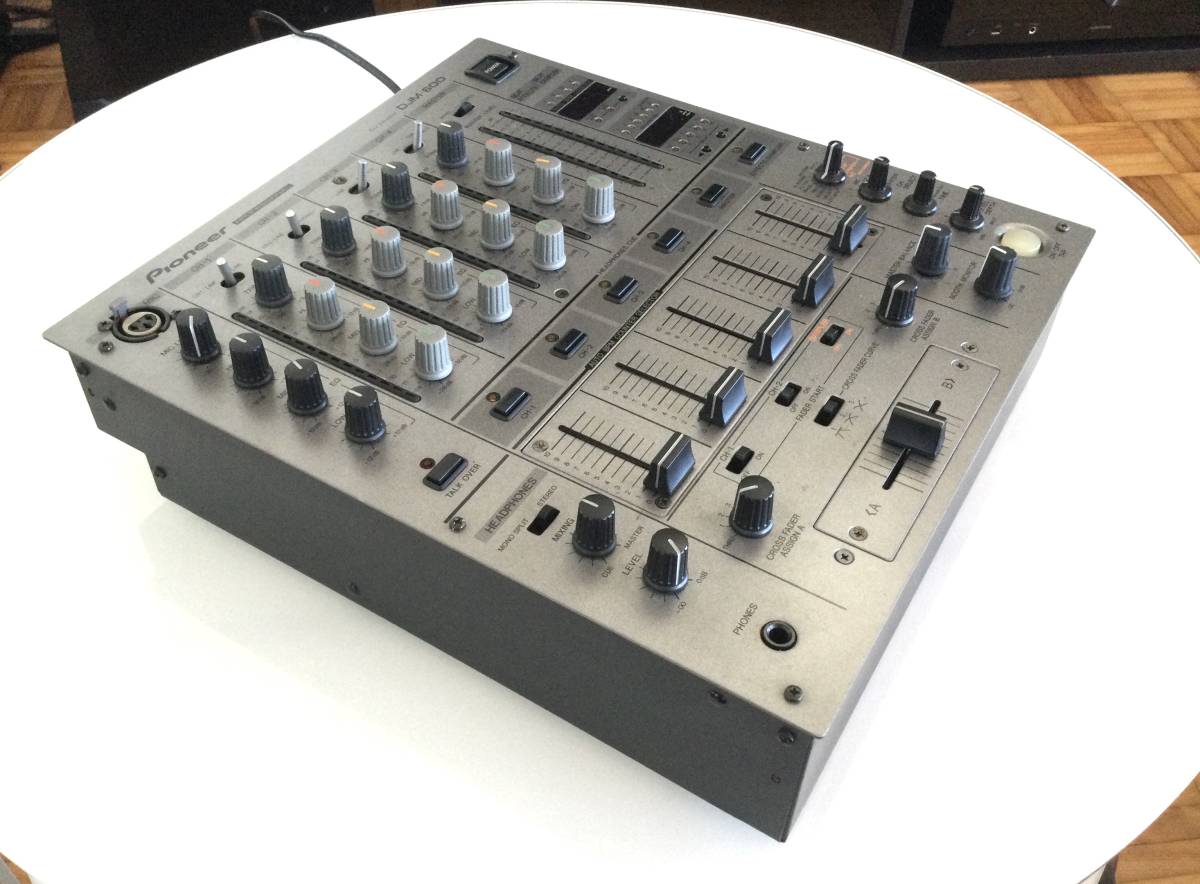 011S20□Vestax DJミキサー PMC-400□
