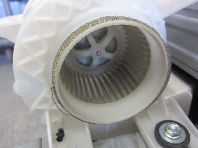 [U97+EH]【ジャンク・補修ベース等】ZVW41W プリウスアルファ 2ZR-FXE ハイブリッドバッテリー HVバッテリー [G9280-76010] | プリウスα ZVW41W 走行距離21万kmのリフレッシュプラン Best☆i プリウスα（トヨタ）の価格・スペック情報{平成26年4月