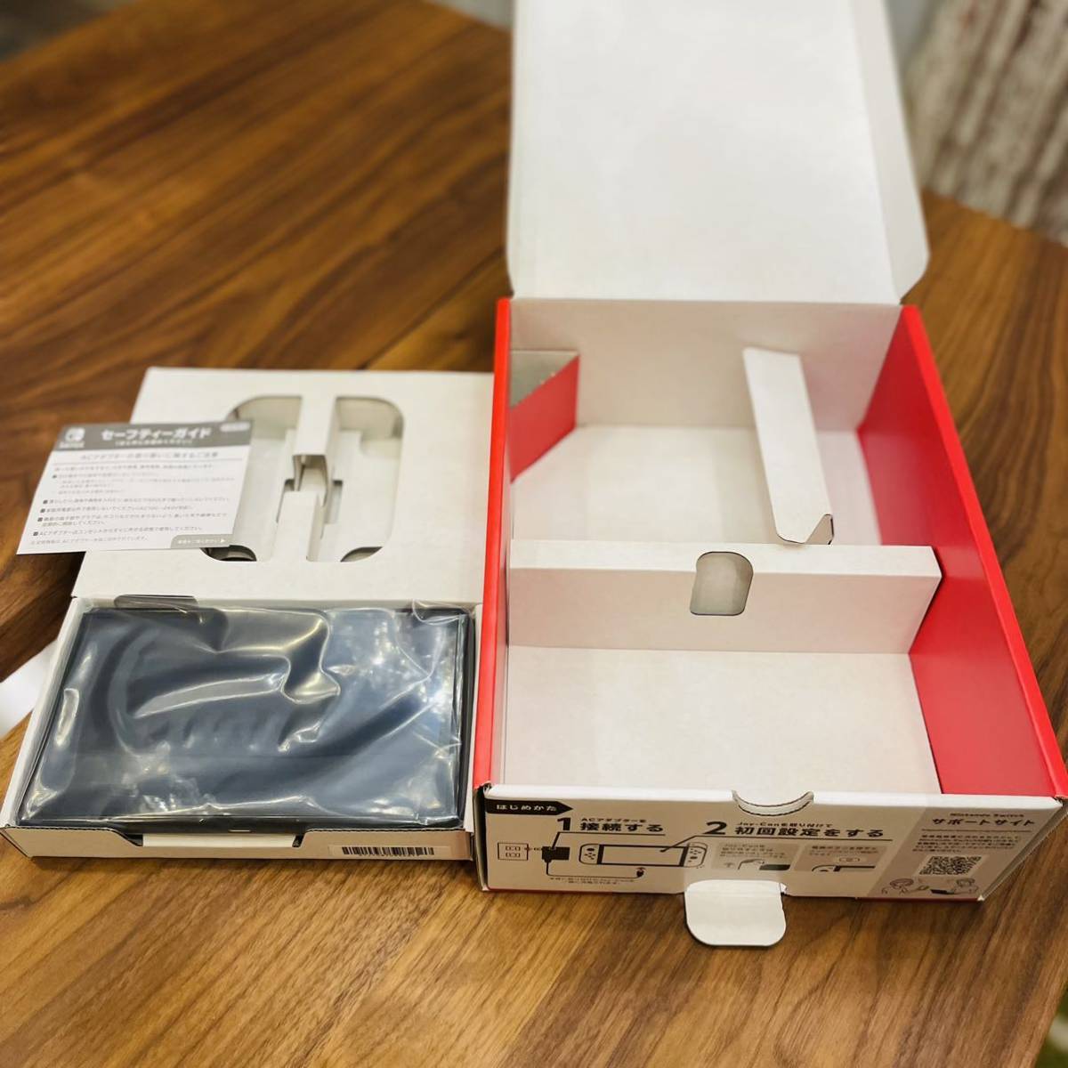 送料無料 新品 未使用 任天堂 スイッチ 本体のみ 化粧箱付 ホワイト 