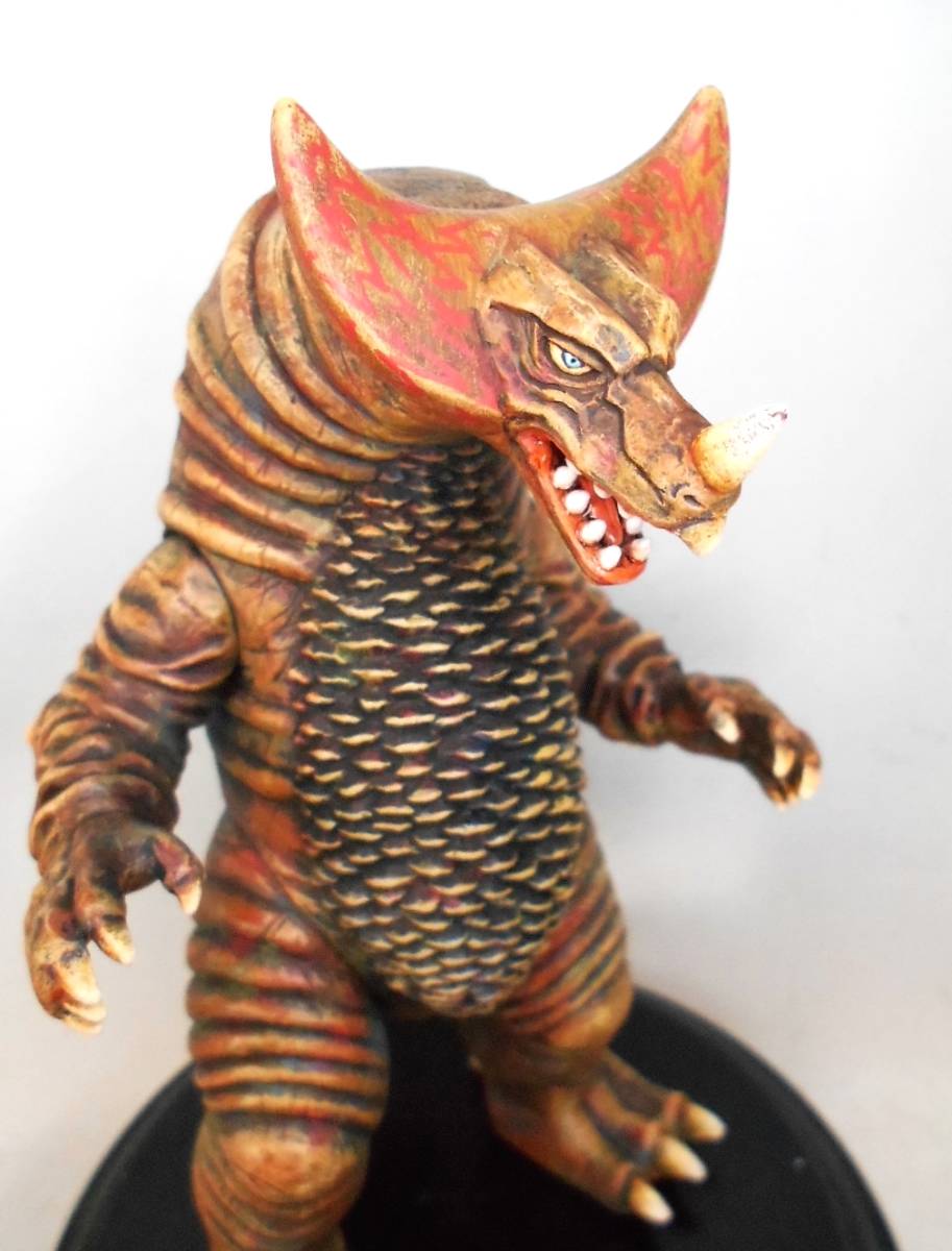 ウルトラ怪獣シリーズ(旧商品) 古代怪獣ゴモラ(ソフビ) リペイント 