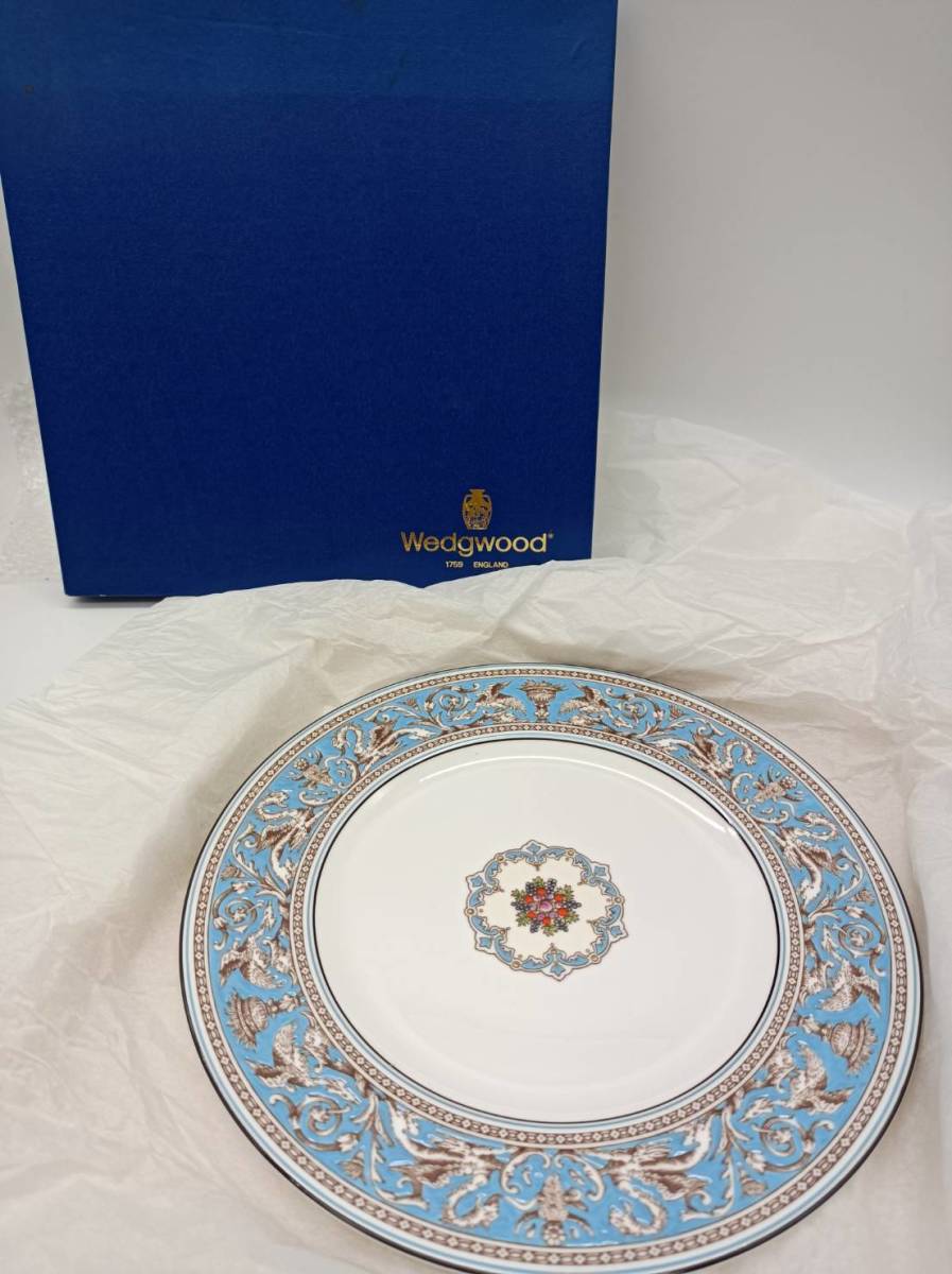 定番人気，爆買い WEDGWOOD ウェッジウッド 大皿 大プレート(ウェッジウッド)｜売買されたオークション情報、yahooの商品情報をアーカイブ公開 - オークファン ウェッジウッド
