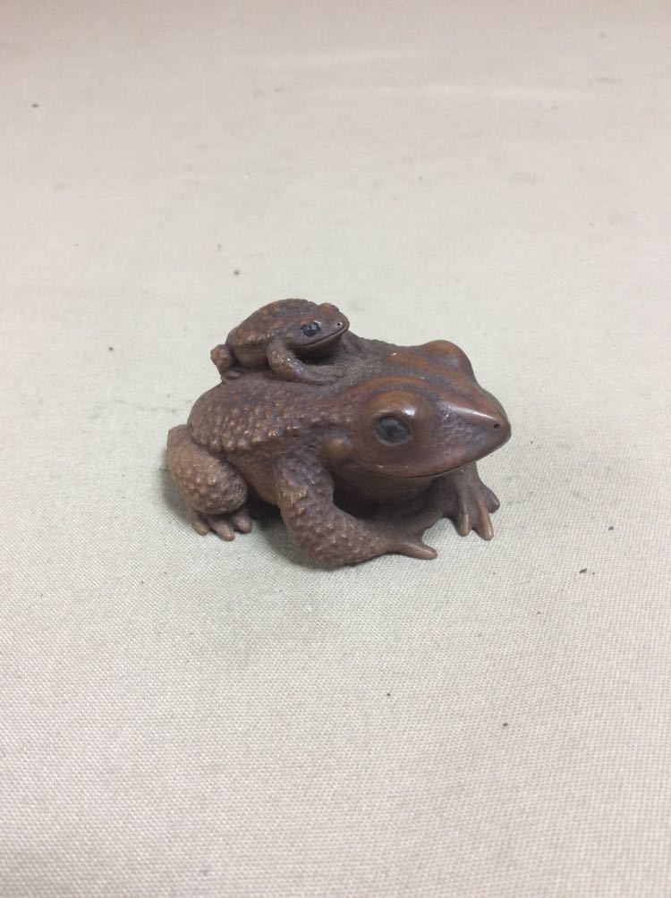 木彫り 置物 ガマガエル : ツゲの 全高約110mm 金運蛙 -蛙 木彫り(東洋