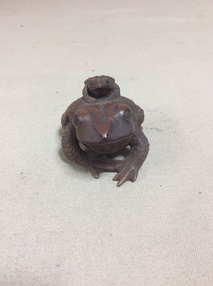 木彫り 置物 ガマガエル : ツゲの 全高約110mm 金運蛙 -蛙 木彫り(東洋