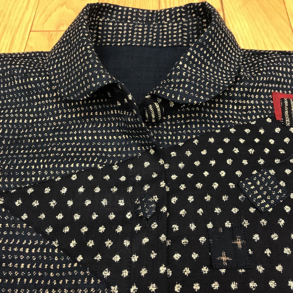 絣プリントシャツジャケット　(検索用　大島紬　パッチワーク　和柄　古布　着物　久留米絣　ハンドメイド　リメイク (検索用 久留米絣 パッチワーク 絣プリントパッチ トールペイントアン&amp;アンディ ジーンズプラザ摩耶葛西店