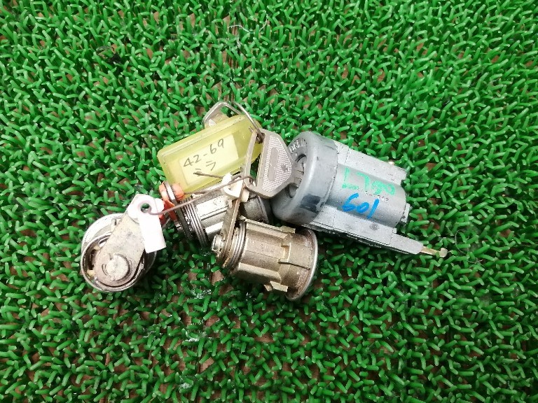L700 ミラジーノ キーシリンダー キーレス 一台分 L700 ミラジーノ