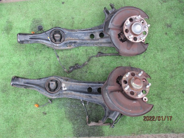 インテグラタイプR DC2 98spec リヤハブ左右セット インテグラタイプR DC2 98spec リヤハブ左右セット