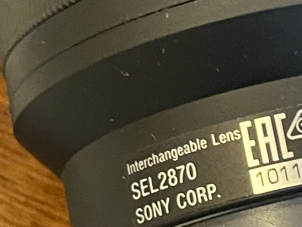 SONY Eマウント用ズームレンズ SEL2870 新品同様 FE SONY 28