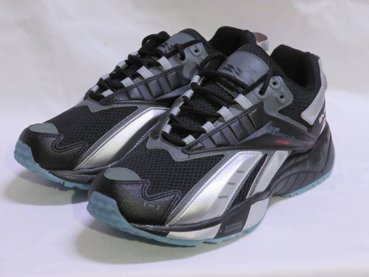 645 Reebok (リーボック) x ULTRAMAN ウルトラマン 限定 INTV 96 