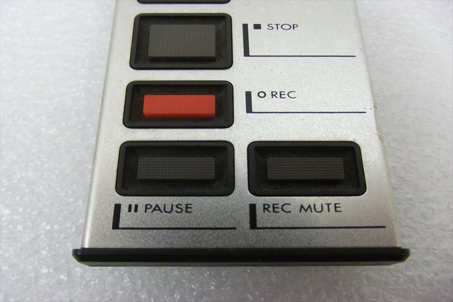 ▽ Victor ビクター R-30 カセットデッキリモコン 中古 現状品