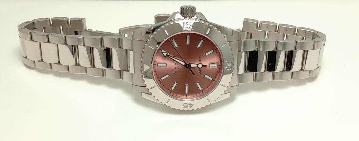 GUCCI グッチ Dive ダイブ YA136401文字盤ピンク ベゼル デイト