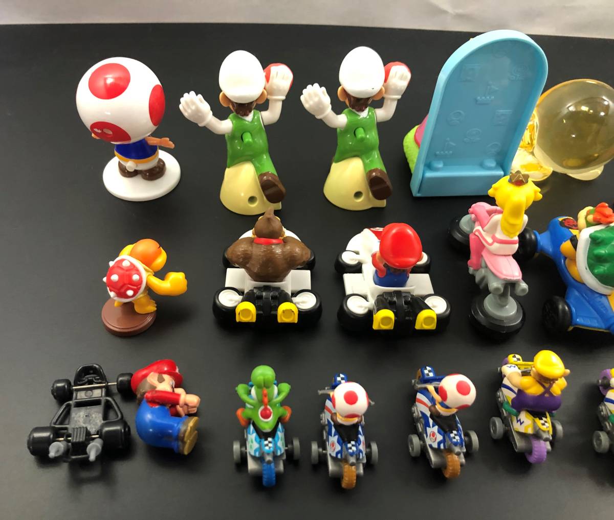 66M 1円～ 任天堂 マリオカート フィギュア プルバックカー カービィ 