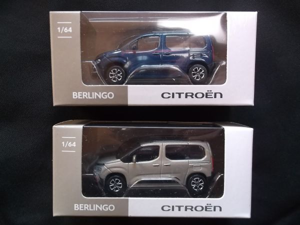 □シトロエン 純正 ミニカー ベルランゴ 2台 □ Citroen Berlingo
