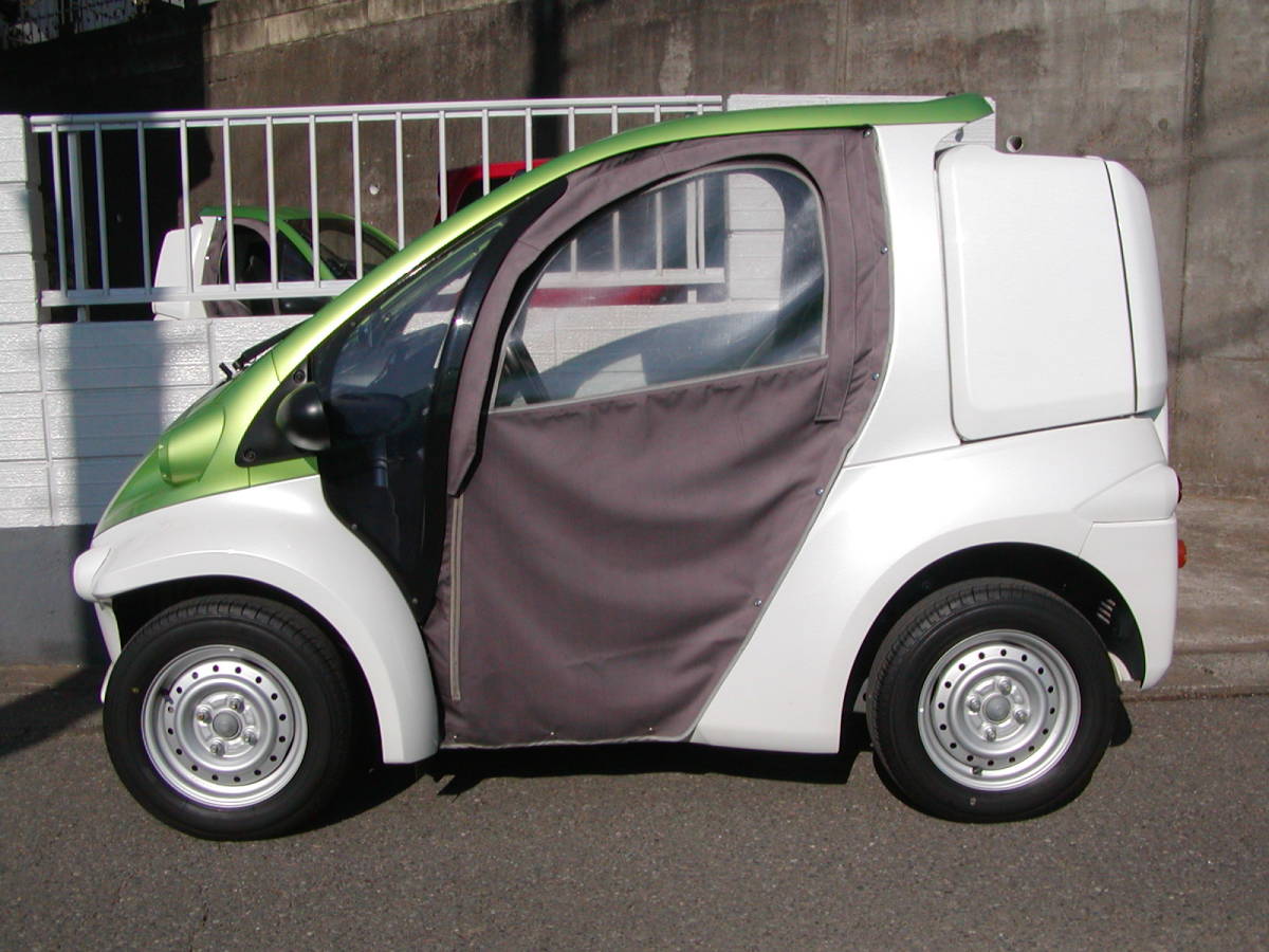 トヨタ コムス 年式 H30年式 型式 ZAD-TAK30 色 パールホワイト