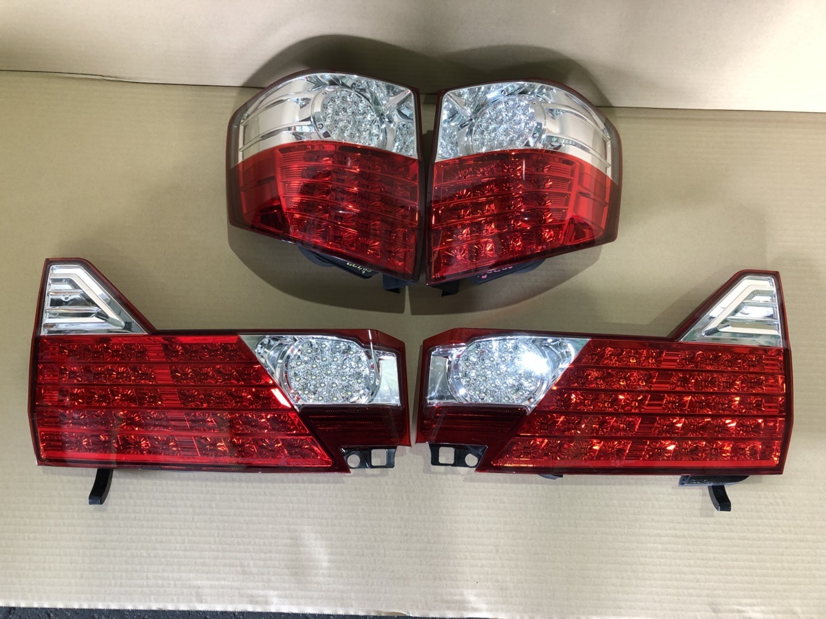トヨタ アルファード TA-MNH10W LED テールライト コンビ 左右セット