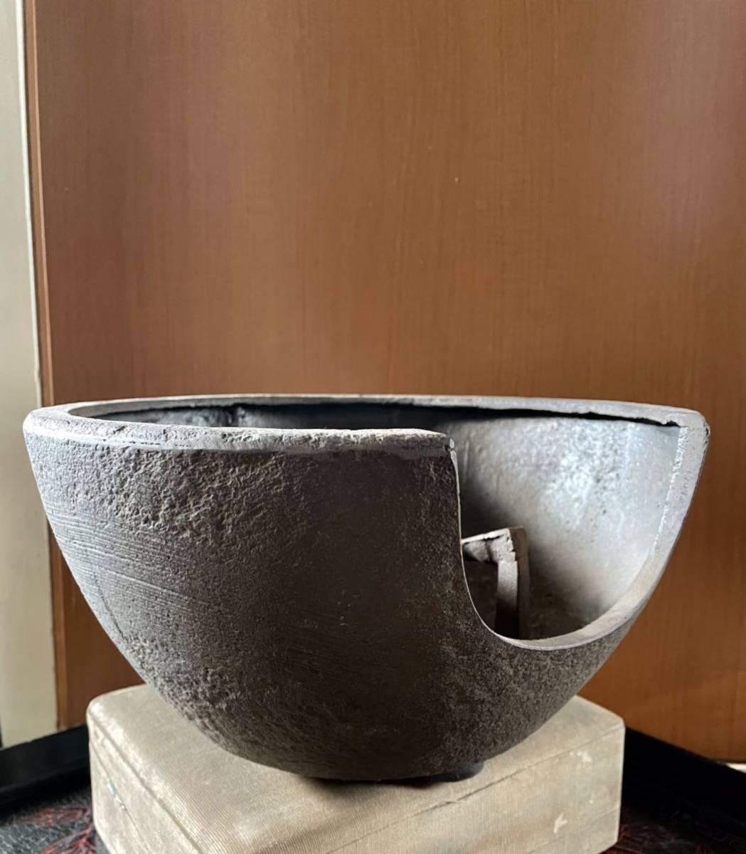 時代 鉄 煎茶 瓶掛 古鉄 鬼面 透彫 破れ 窶れ 風炉 火鉢 涼炉 茶道具