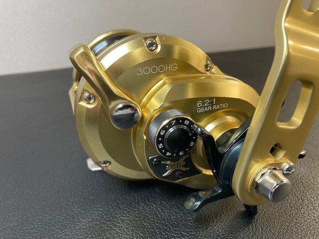 中古難有り品 SHIMANO 14オシアジガー 3000HG LIMITED OCEA JIGGER