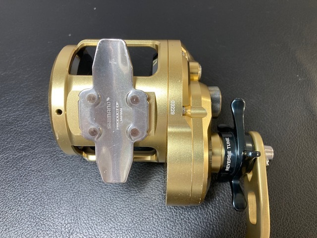 中古難有り品 SHIMANO 14オシアジガー 3000HG LIMITED OCEA JIGGER