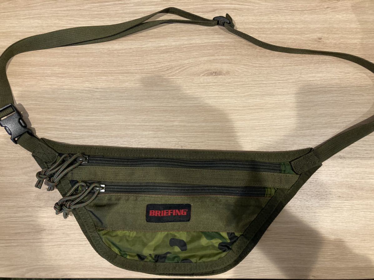 USED】ボディバッグ BRIEFING ウエストポーチ ブリーフィング カモフラ