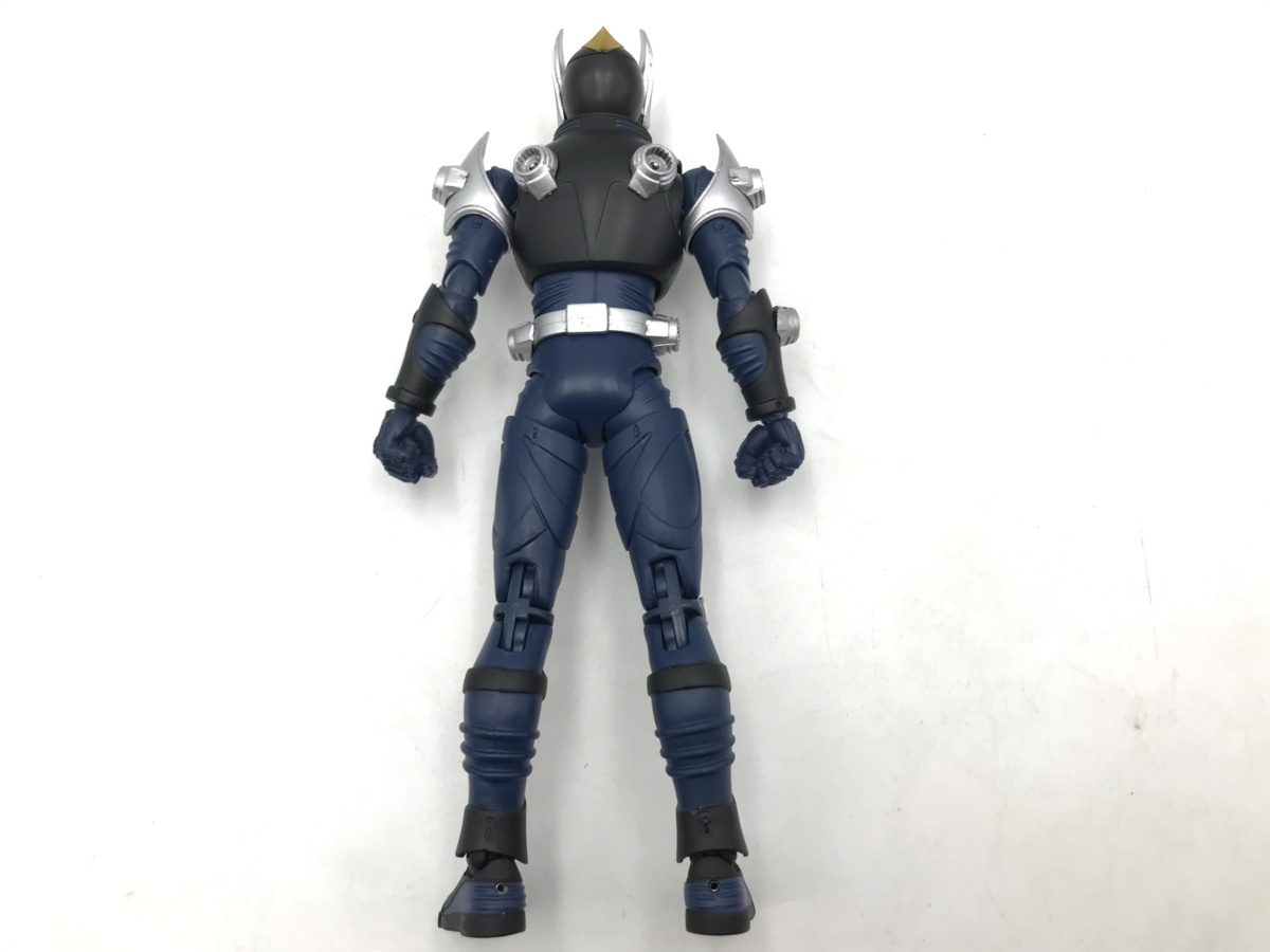 01y3204 S.H.Figuarts 仮面ライダーナイト & ダークウイング