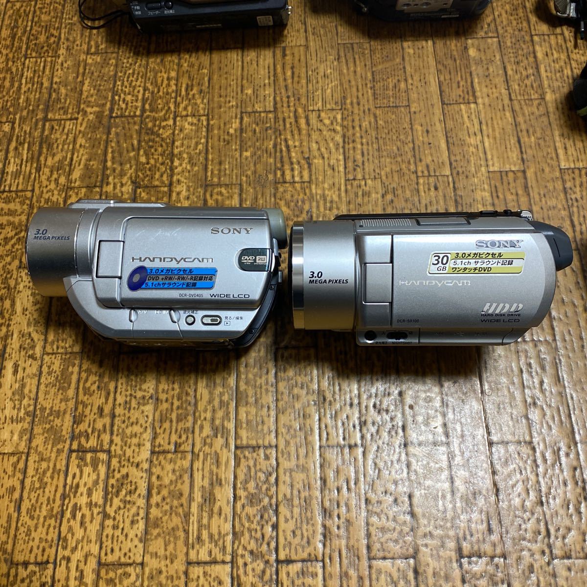 Sony Handycam 3.0メガピクセル 本体と付属品 コレクション SONY Handycam 3.0メガピクセル DVD対応 バッテリー機能