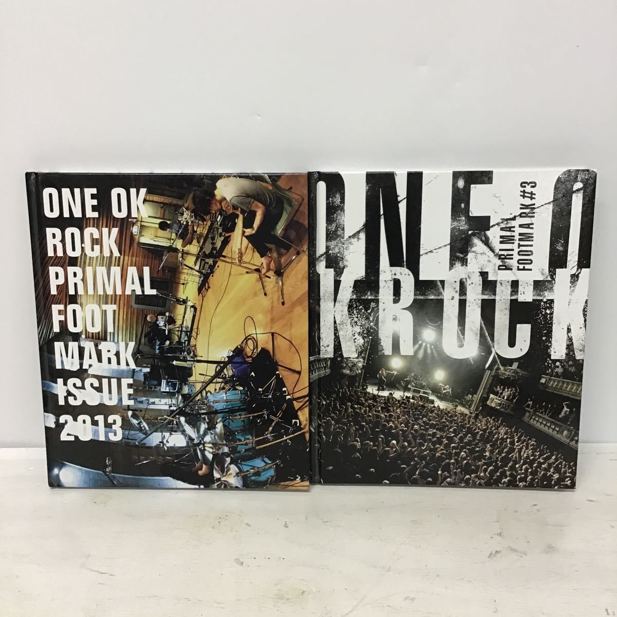 Oneokrock ワンオクロック 写真集 2冊セット わ行 売買されたオークション情報 Yahooの商品情報をアーカイブ公開 オークファン Aucfan Com