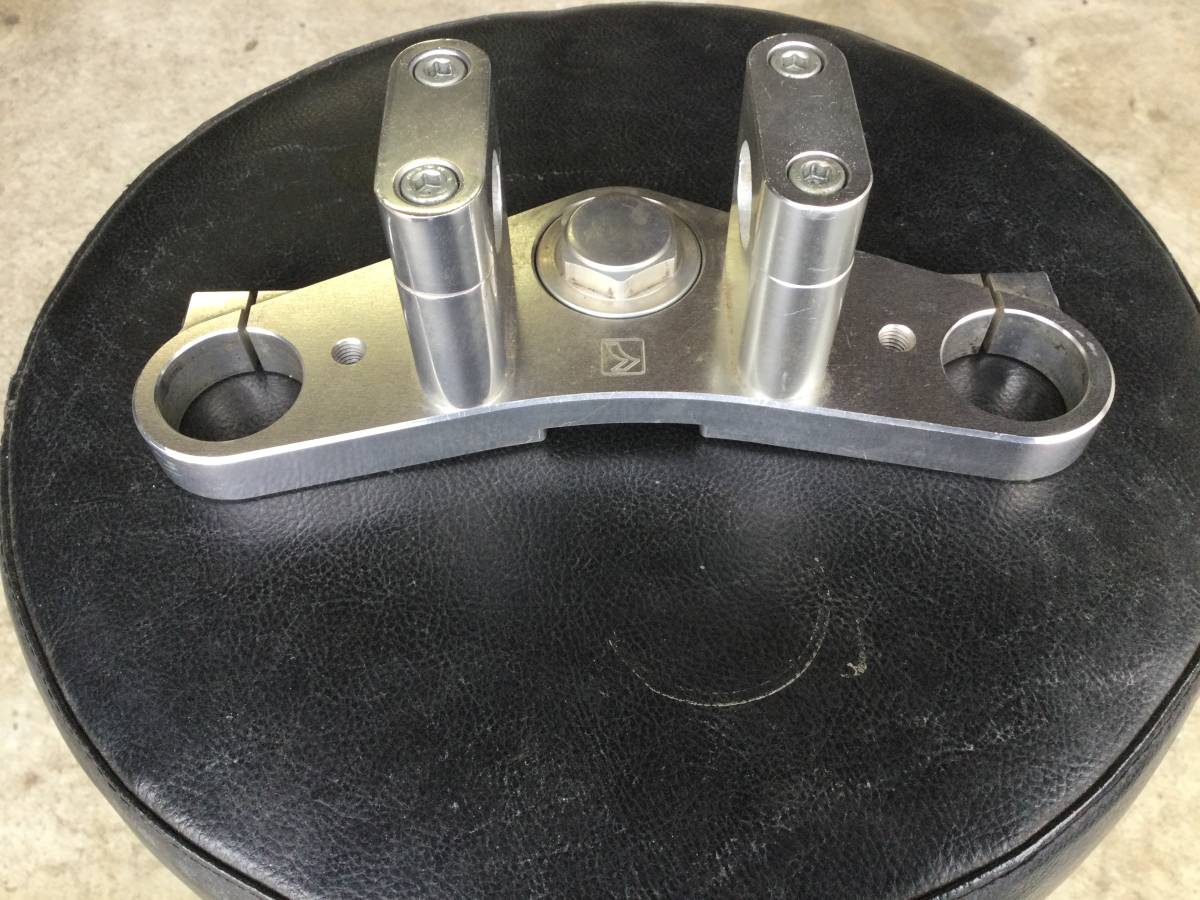 キタコ　アルミ削出しトップブリッジ(エイプ50-100 XR 50-100用)_2