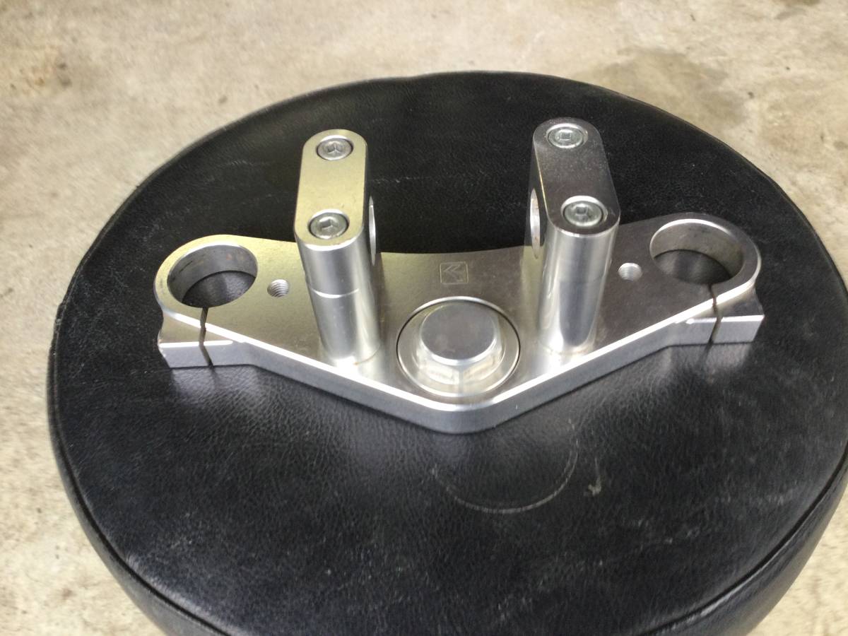 キタコ　アルミ削出しトップブリッジ(エイプ50-100 XR 50-100用)_3