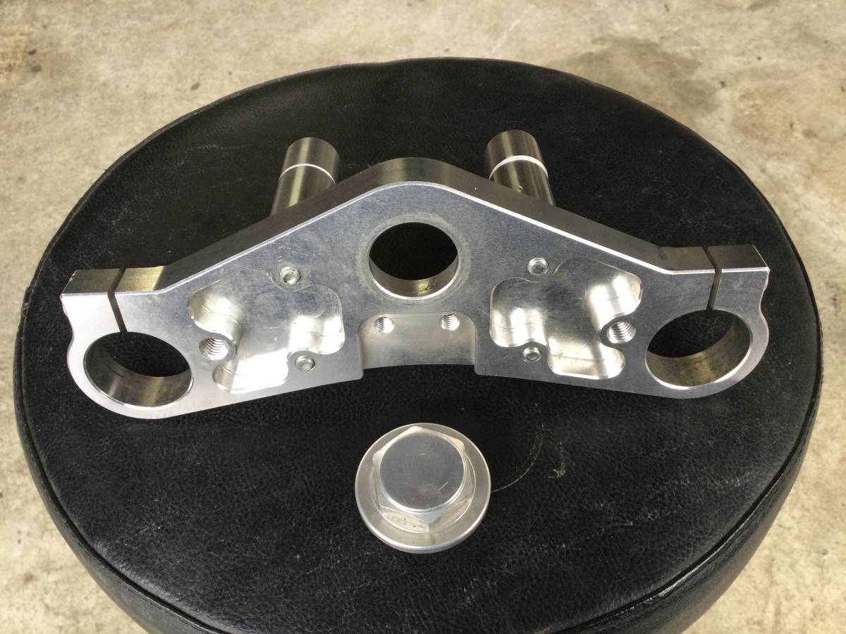 キタコ　アルミ削出しトップブリッジ(エイプ50-100 XR 50-100用)_4