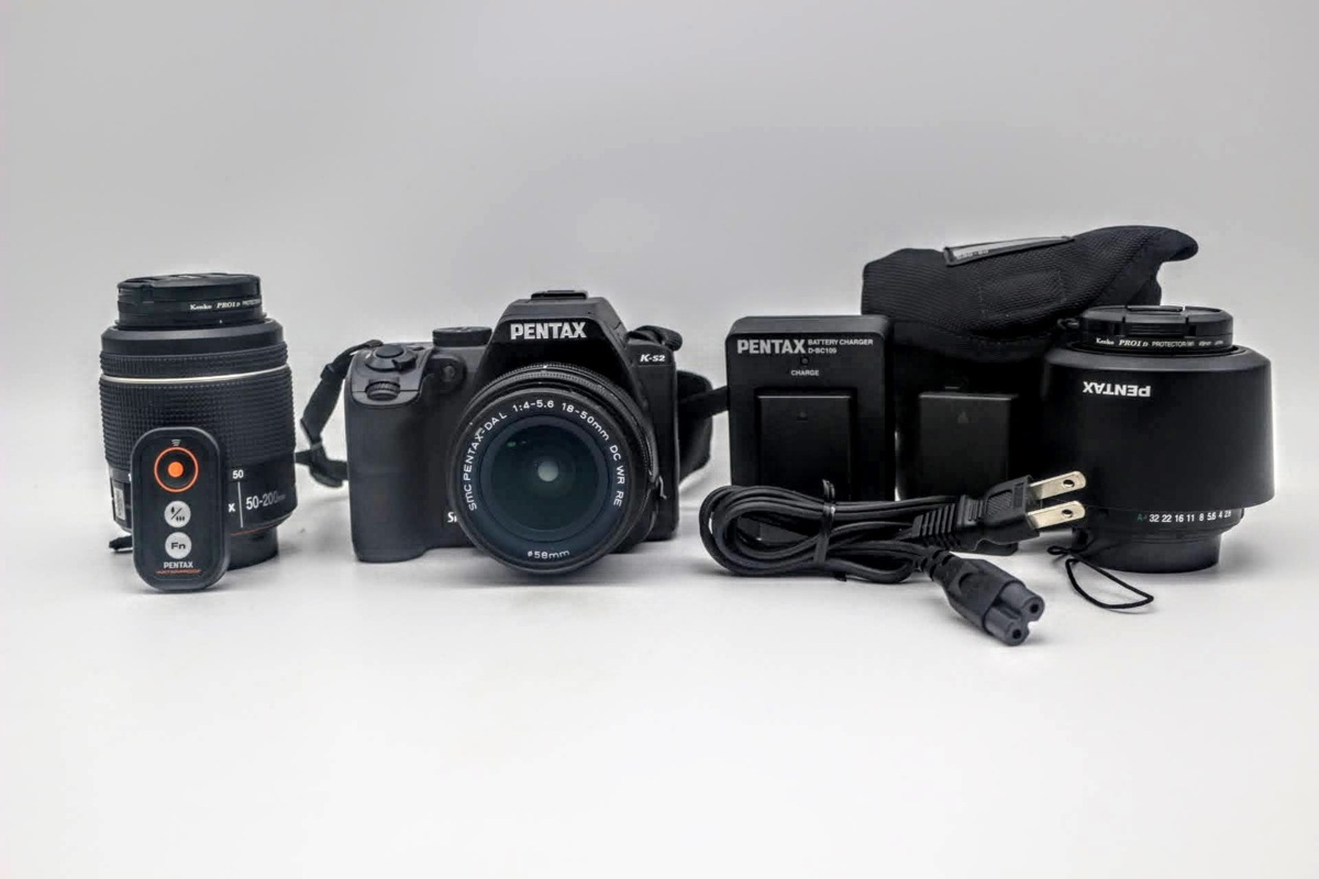 大人気，SALE No.153 PENTAX K-S2 一眼レフデジタルカメラ レンズ 1:4-5.6 18-50mm 1:2.8 50mm MACRO 1:4-5.6 50-200mm 備品付属(ペンタックス)｜売買されたオークション情報、yahooの商品情報をアーカイブ公開 - オークファン ペンタックス