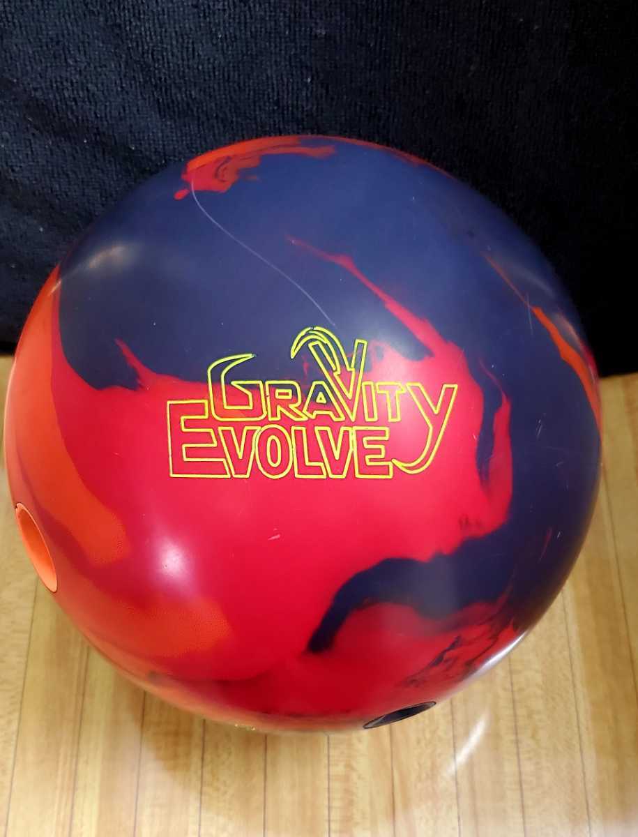 美品】Storm グラビティエボルブ 15ポンド軽め ボウリング スポーツ